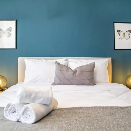 Spacious 3-bedroom With Sea View – Karşıyaka * İzmir