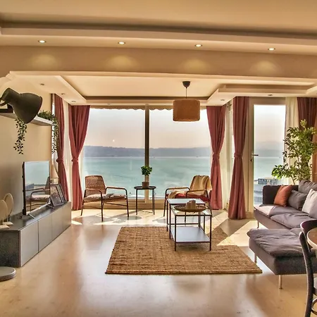 Apartment Peaceful Retreat With Beautiful Sea Views