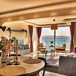 Appartement Spacious 3-bedroom With Sea View - Karsiyaka
