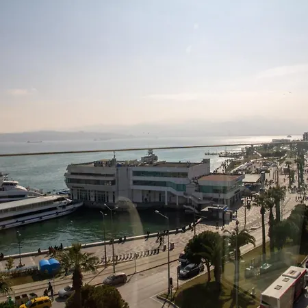 Apartament Spacious 3-bedroom With Sea View - Karsiyaka *