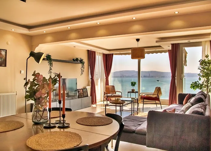 Apartament Spacious 3-bedroom With Sea View - Karsiyaka